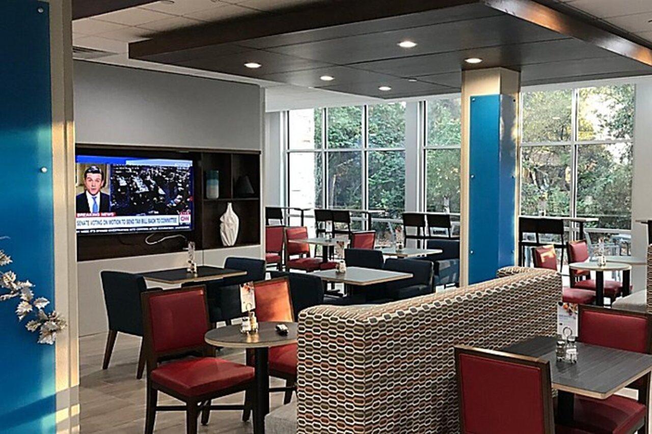 Holiday Inn Express & Suites Pineville-Alexandria Area Εξωτερικό φωτογραφία