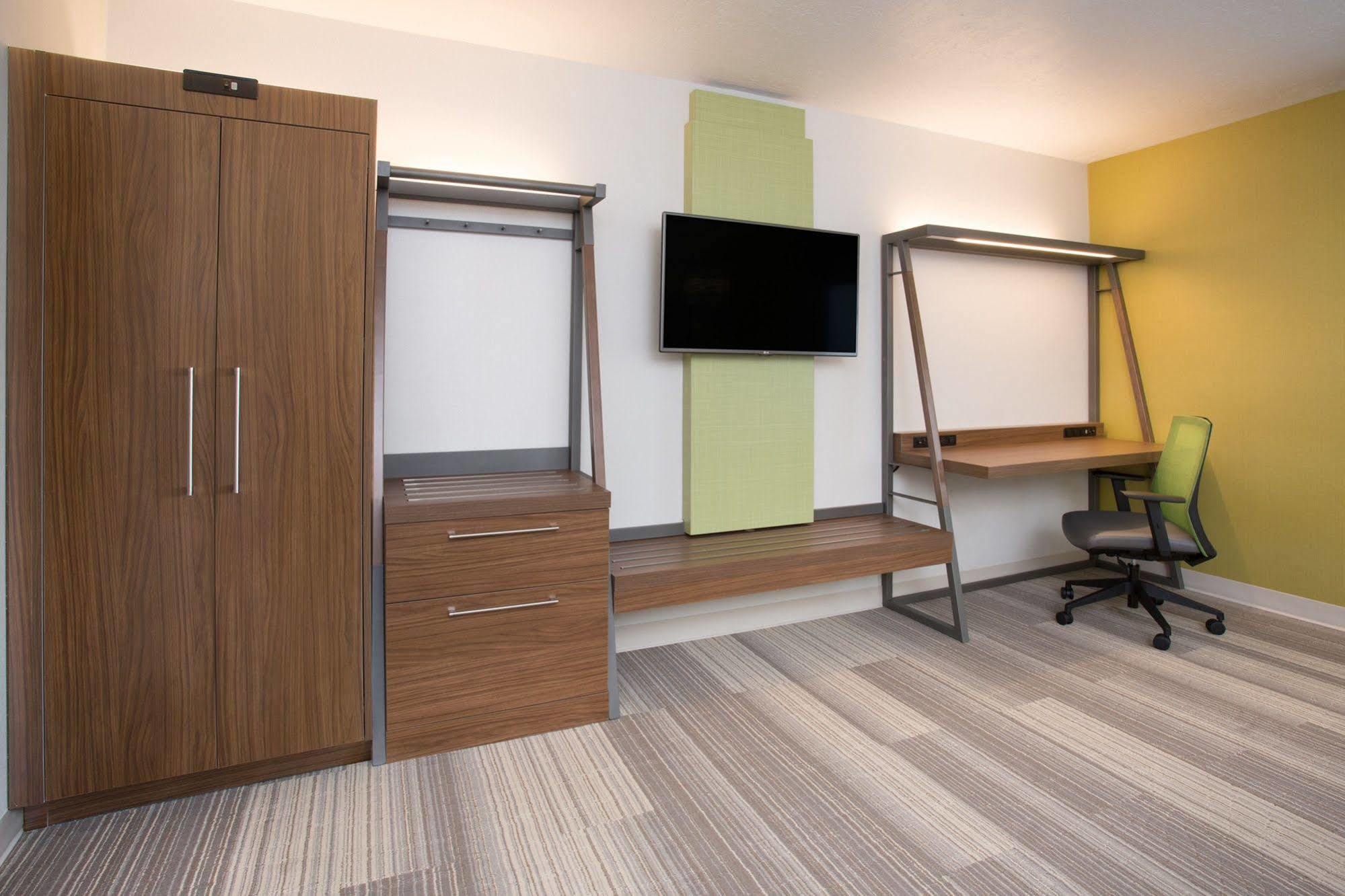 Holiday Inn Express & Suites Pineville-Alexandria Area Εξωτερικό φωτογραφία