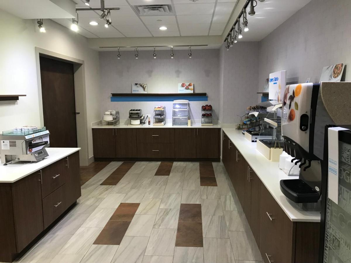 Holiday Inn Express & Suites Pineville-Alexandria Area Εξωτερικό φωτογραφία